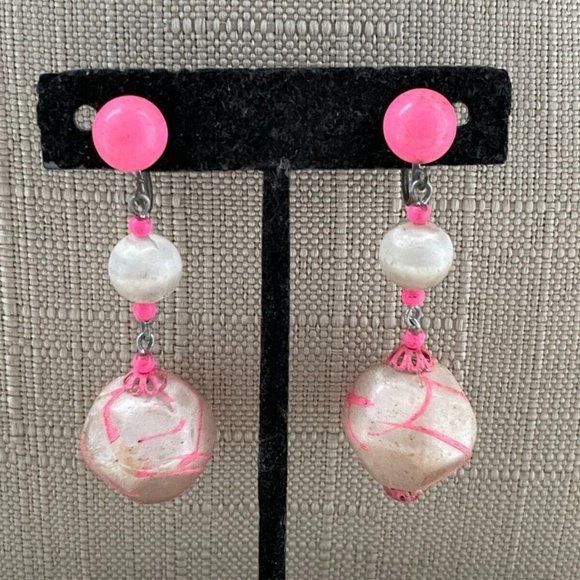 Vintage Earrings Pink/White Tone Ear Jewelry Unbranded Earrings - Picture 2 of 9